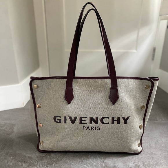 *ONE OF A KIND* Givenchy Medium Bond Shopper Tote - Picture 8 of 9